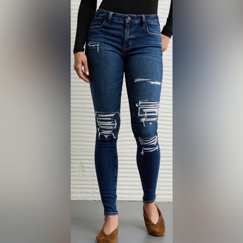 American Eagle Outfitters Dark Blue Distressed Skinny Jeans